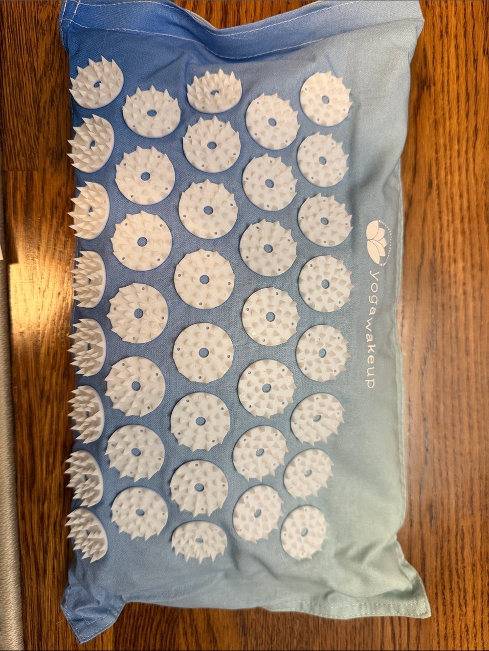 YOGA WAKE UP ACUPRESSURE PILLOW - Picture 12 of 12